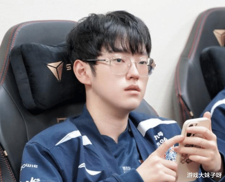 九游-Scout意外战胜G2，比赛局势复杂引爆全场！-九游