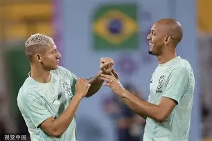 九游体育下载-内马尔焦点对战，TheShy与50激战塞尔维亚队分钟，重要助攻胜负难料！的简单介绍-九游体育下载