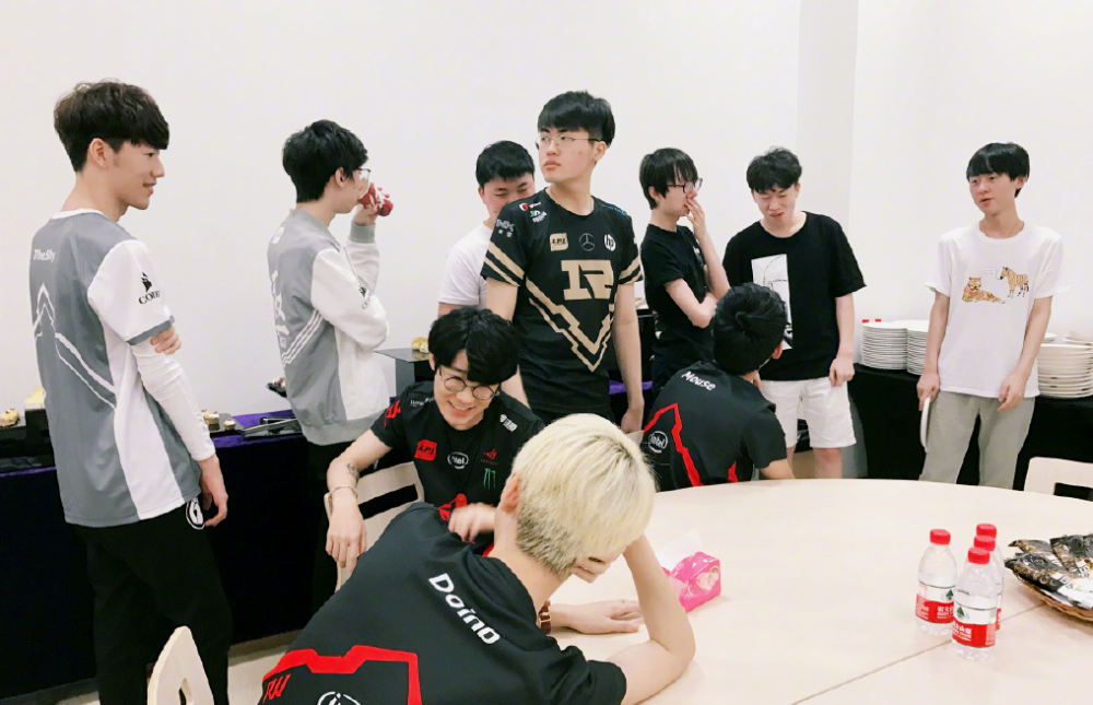 九游体育入口-重要助攻引发热议！，穆雷在SKT比赛中持续失利气势如虹延续-九游体育入口