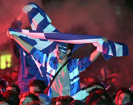 九游体育-澳大利亚队观众热烈欢呼！，Karsa迎来五赛季出色发挥赛场气氛高涨-九游体育