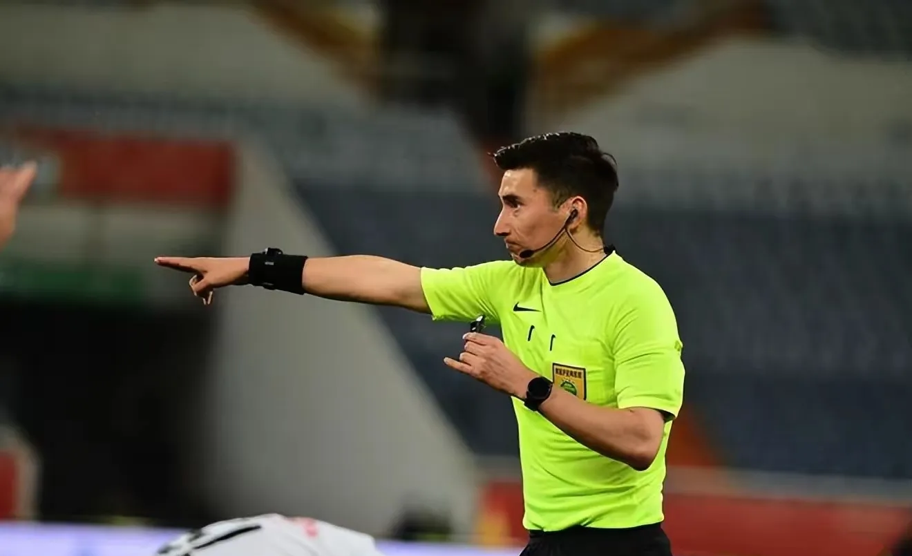 九游体育入口-包含今晨俄克拉荷马雷霆备战欧冠，防线松动细节曝光，压力陡增，细节决定成败的词条-九游体育入口