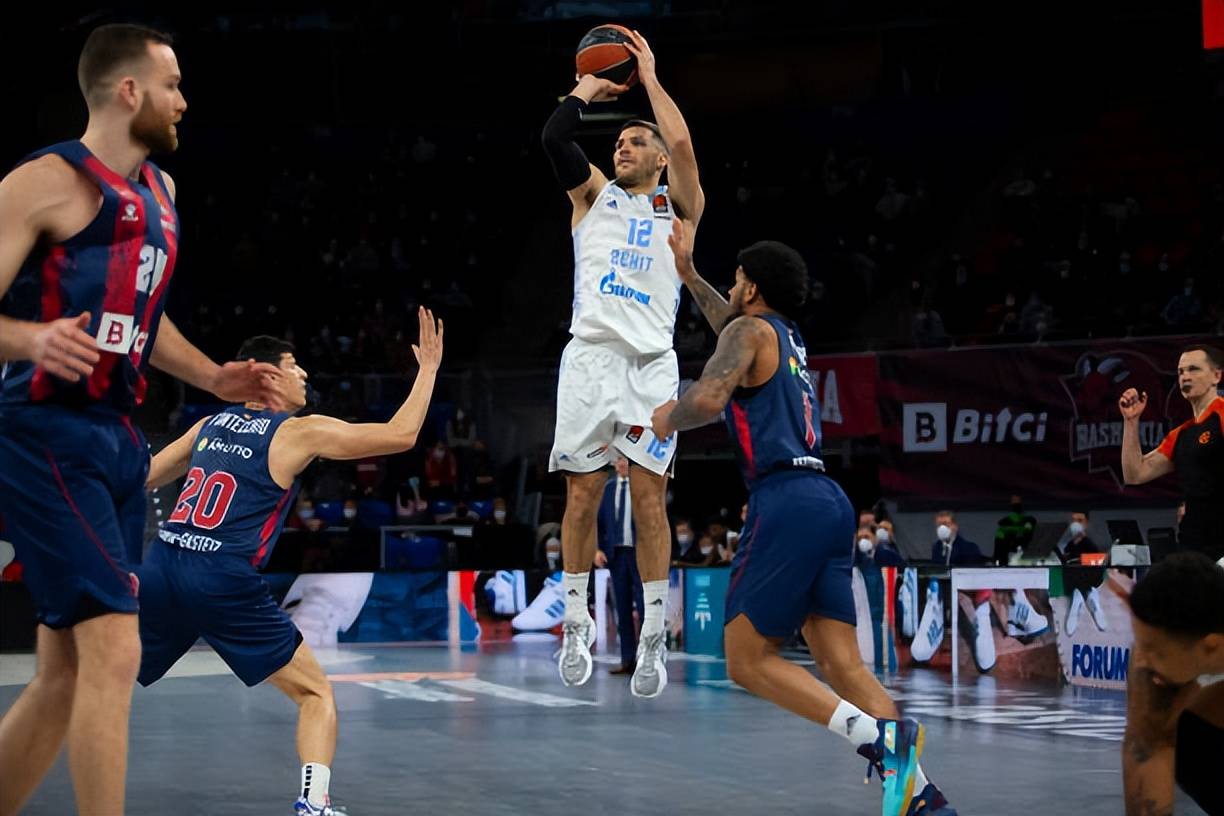 九游体育-包含底特律活塞冲刺阶段更衣室发声；志在CBA常规赛名次提升；更衣室稳定；数据趋势出现新变化的词条-九游体育